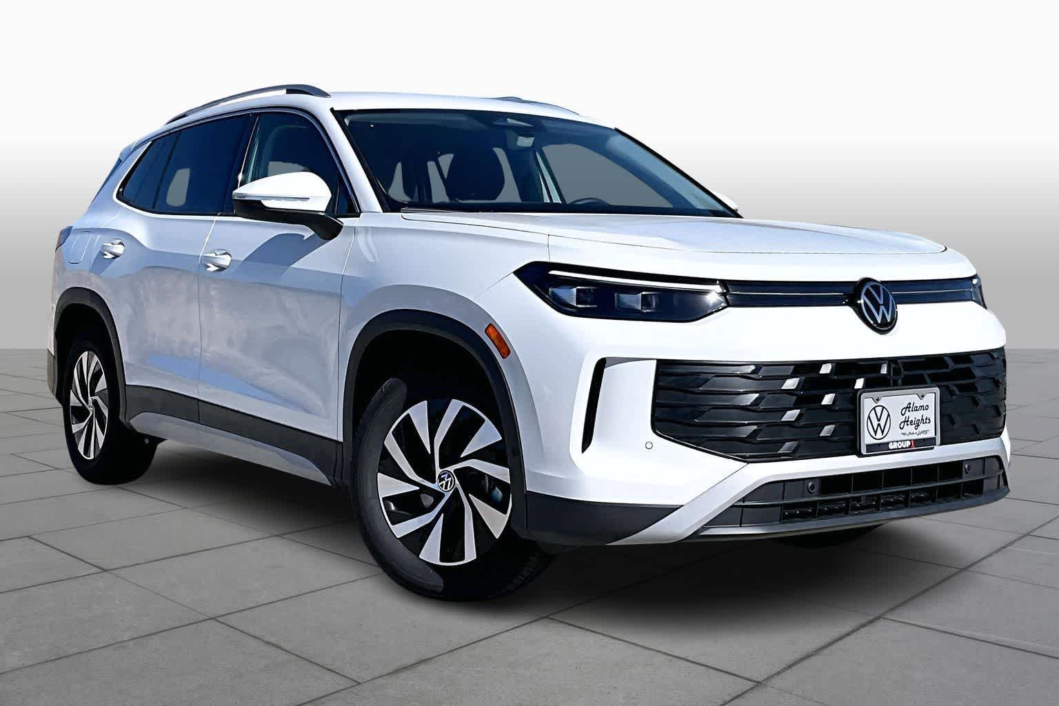 New 2026 Volkswagen Tiguan S FWD video 2