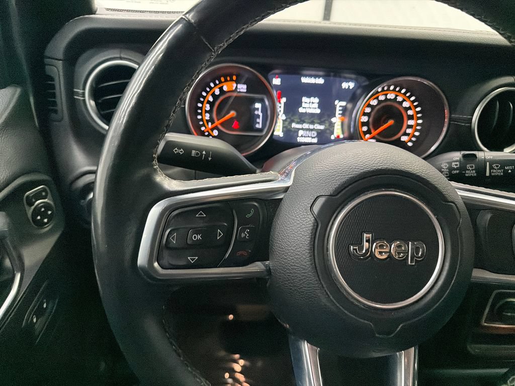 Used 2018 Jeep Wrangler Unlimited Sahara AWD/4WD image 24