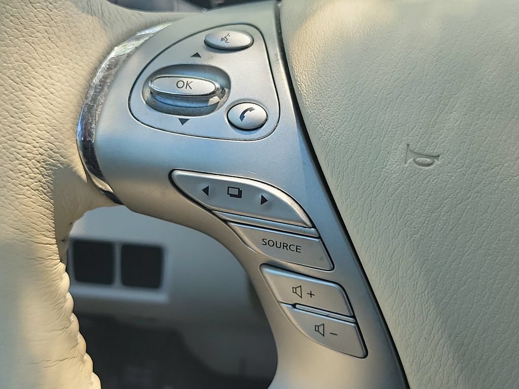 Used 2017 Nissan Murano Platinum w/ Platinum Technology Package FWD image 32