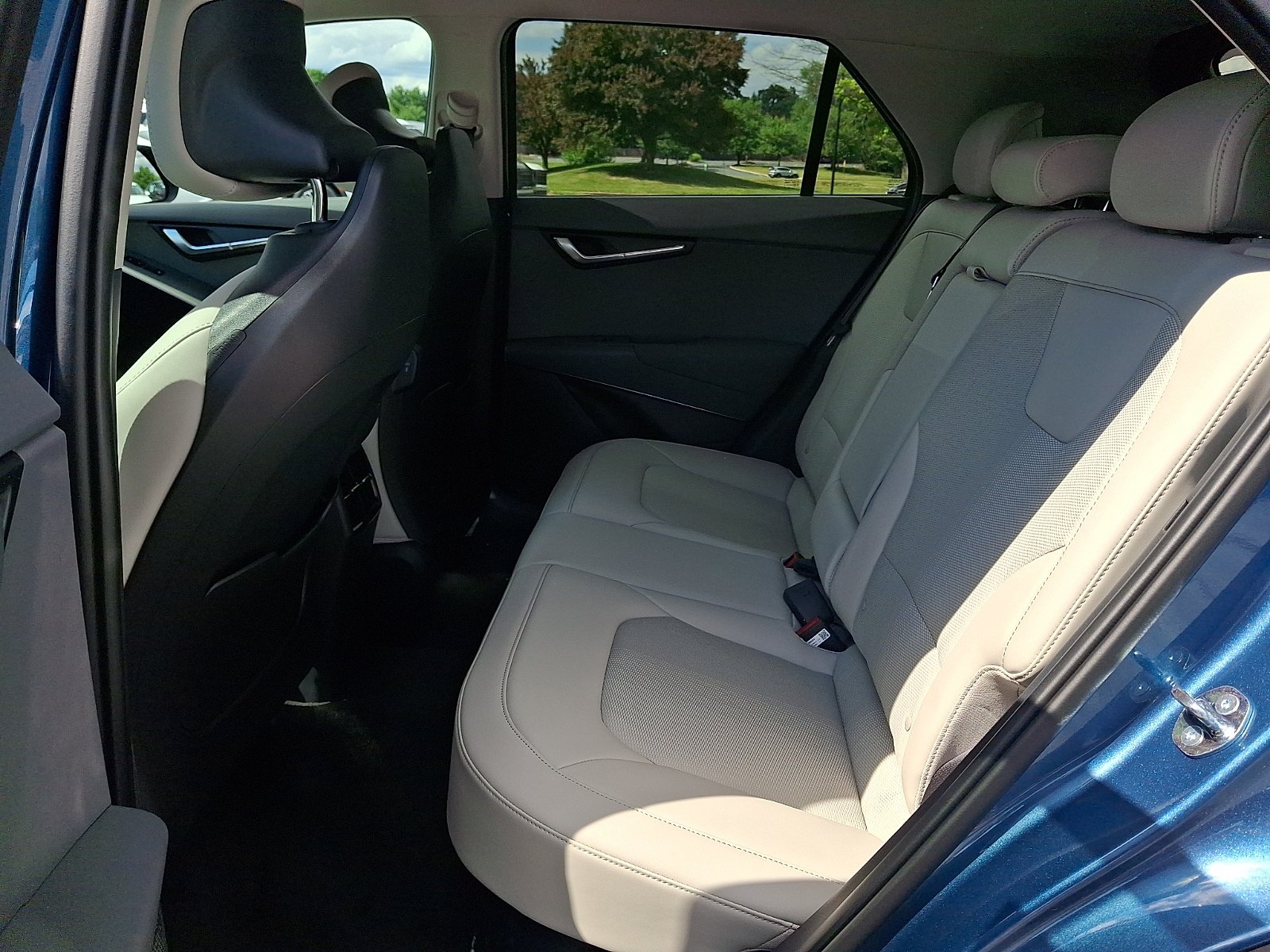 New 2026 Kia Niro EX FWD image 6