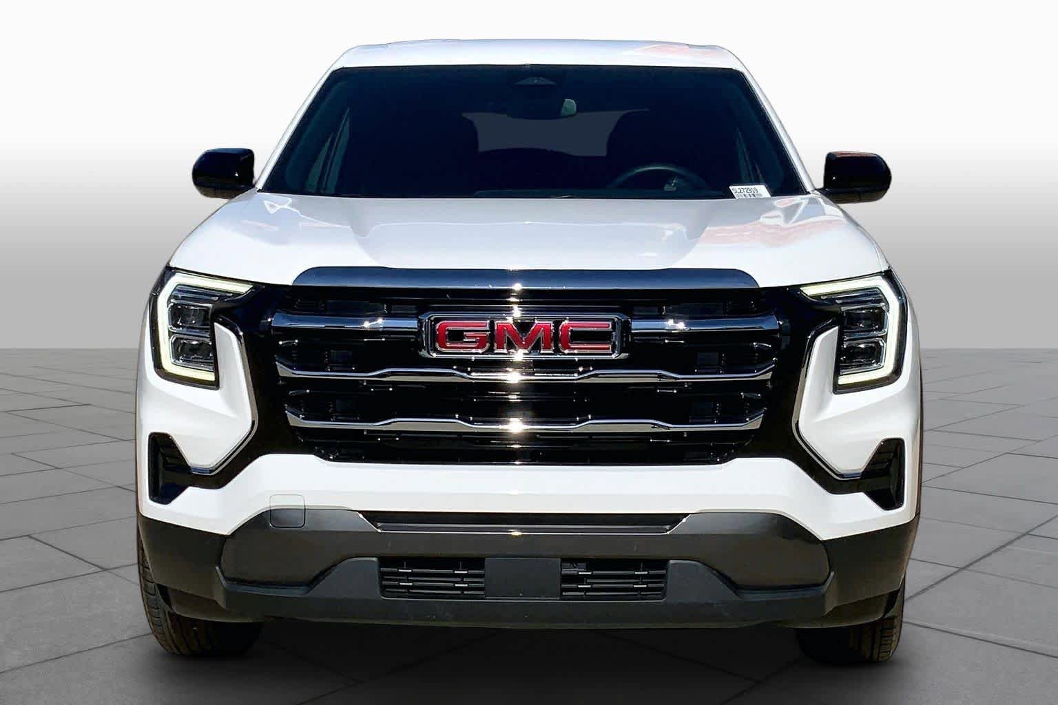 Used 2025 GMC Terrain Elevation AWD/4WD image 4