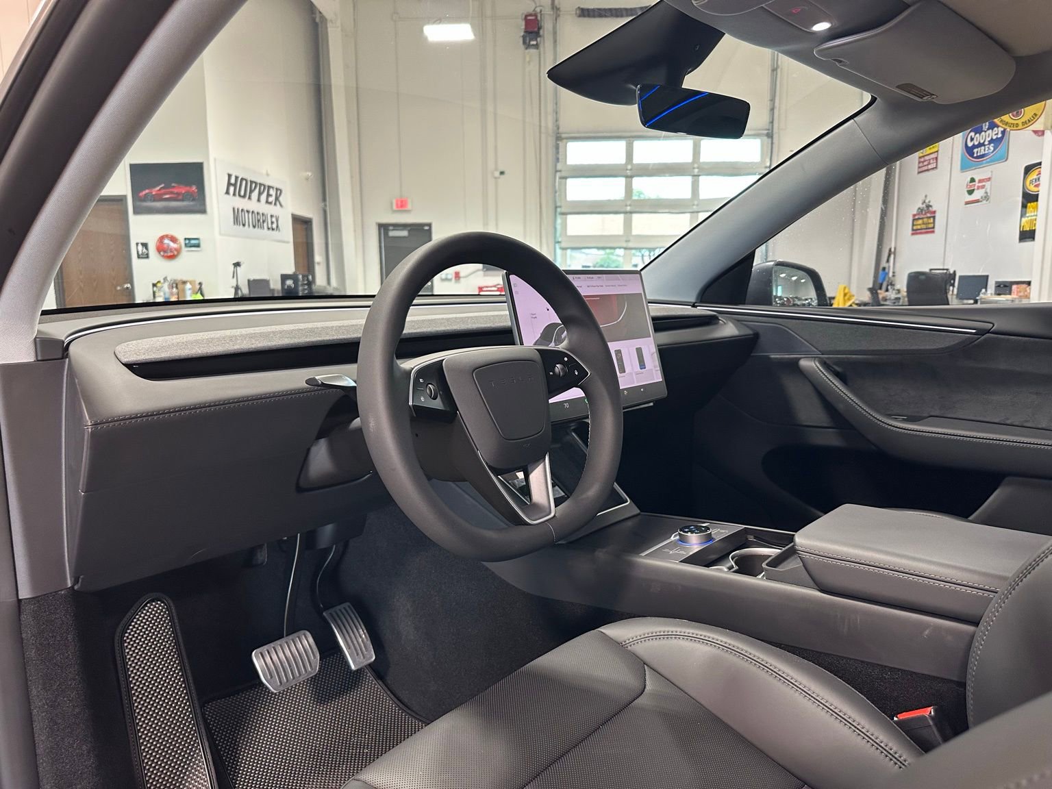 Used 2026 Tesla Model Y Long Range AWD/4WD image 15