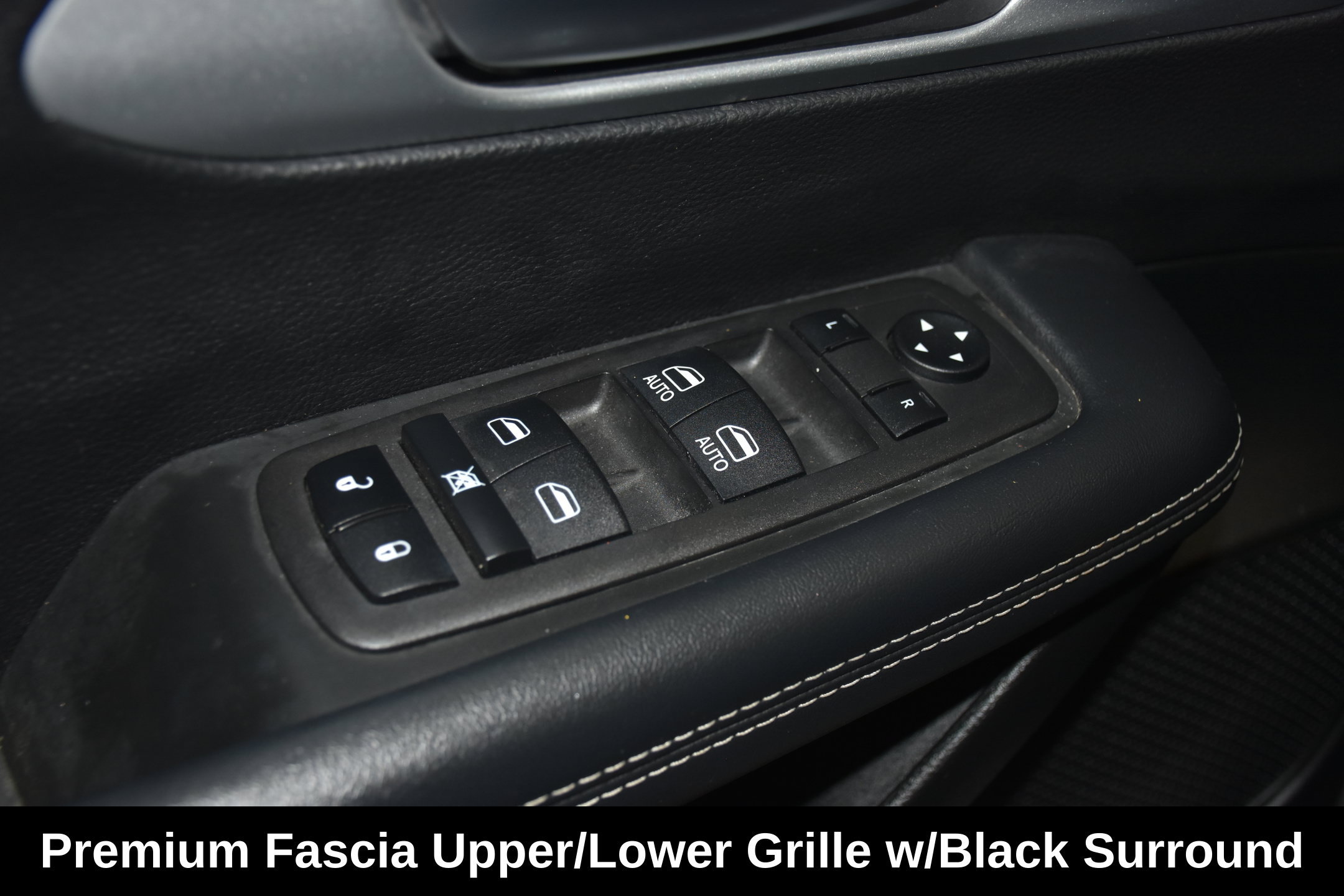 Used 2023 Chrysler Pacifica Touring-L w/ S Appearance Package AWD/4WD image 28