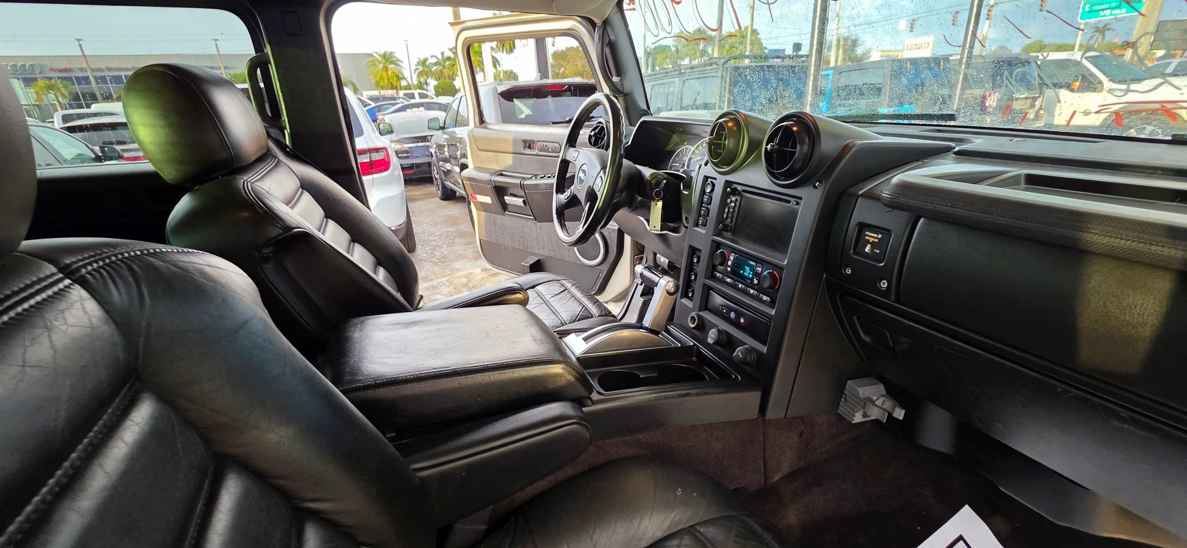 Used 2005 HUMMER H2 SUT w/ Preferred Equipment Group image 15