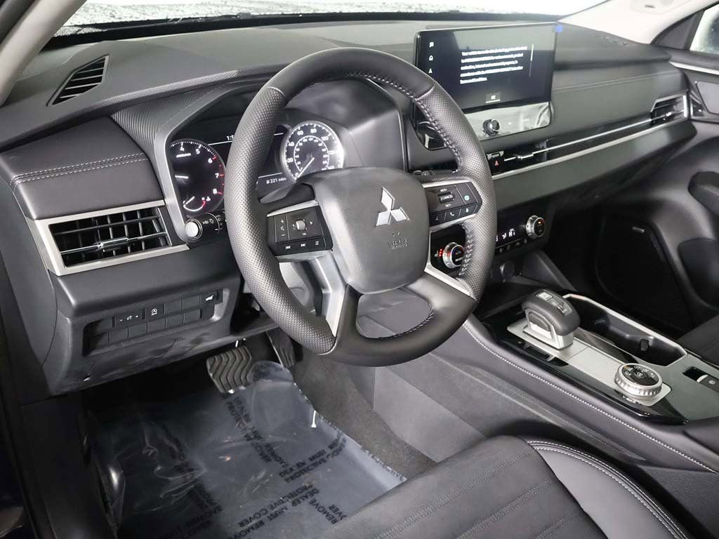 New 2026 Mitsubishi Outlander SE FWD image 29