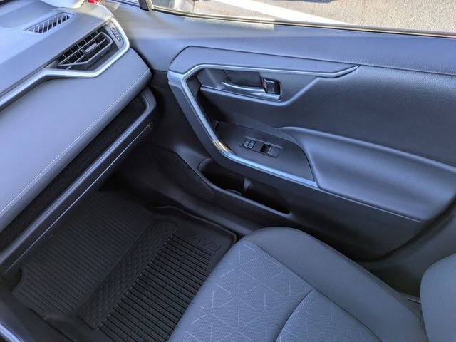 Used 2019 Toyota RAV4 XLE image 16