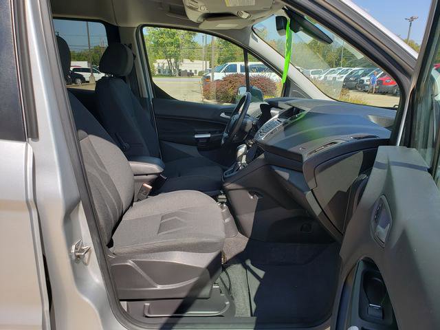 Used 2017 Ford Transit Connect XLT image 16