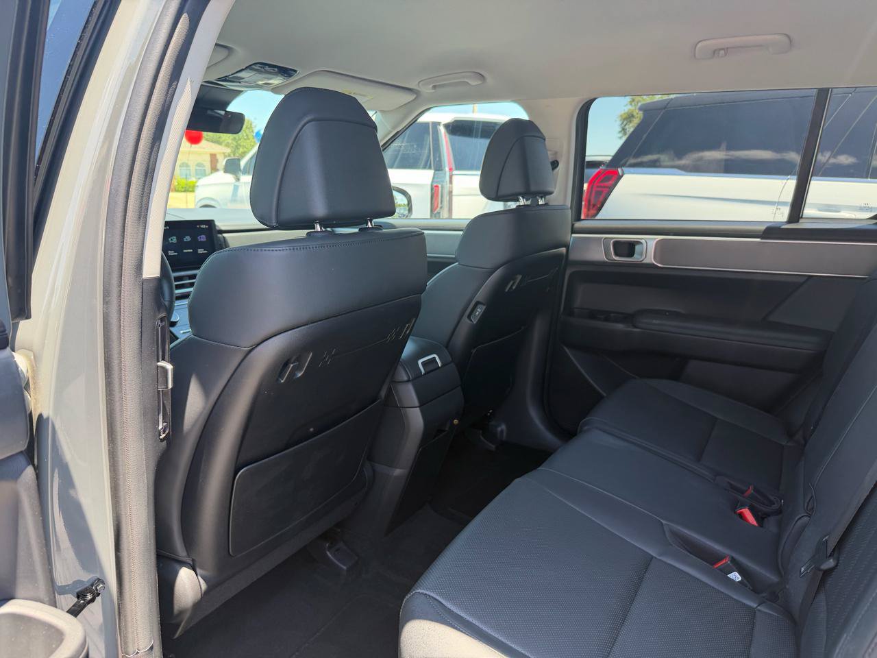 Used 2026 Hyundai Santa Fe SEL FWD image 14