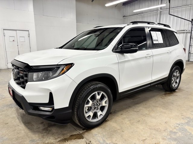 Used 2022 Honda Passport TrailSport image 3