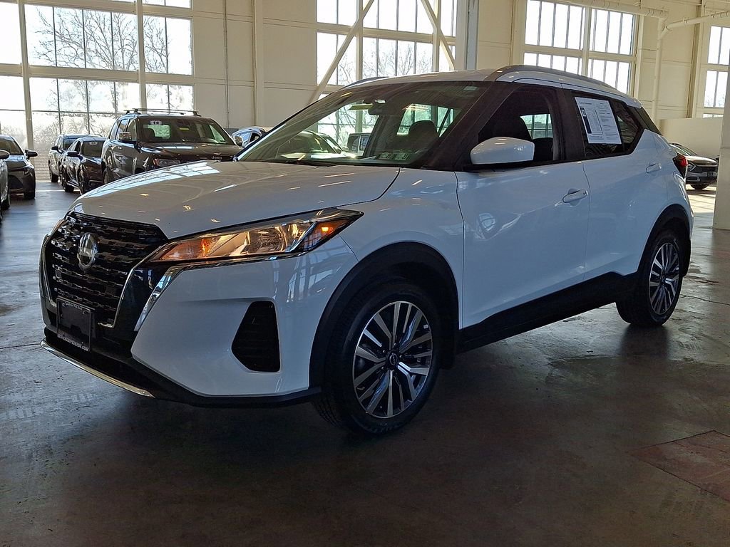 Used 2023 Nissan Kicks SV image 6