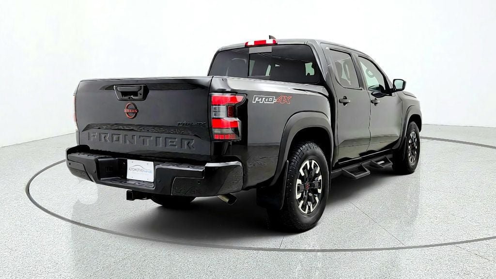 Used 2023 Nissan Frontier PRO-4X w/ Technology Package AWD/4WD image 5