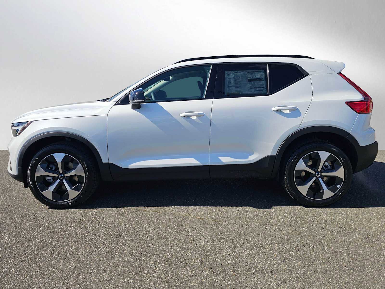 New 2026 Volvo XC40 B5 Plus w/ Protection Package Premier image 6