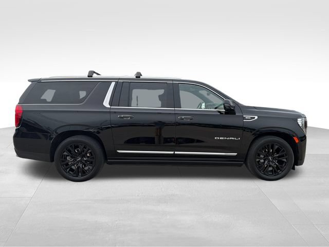 Used 2024 GMC Yukon XL Denali w/ Denali Reserve Package AWD/4WD image 4