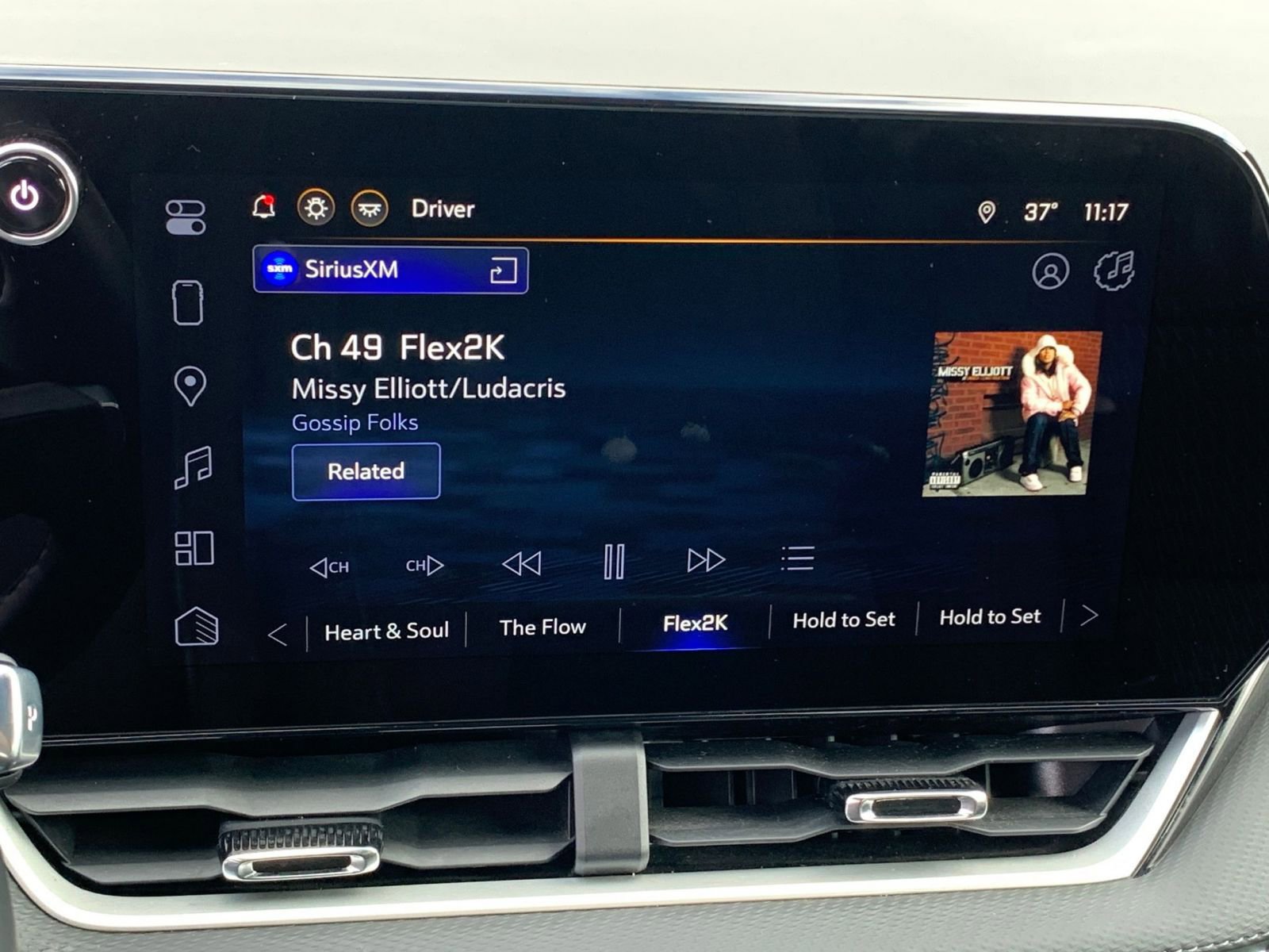 Used 2025 Chevrolet Equinox LT image 21