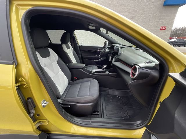 Certified 2024 Chevrolet Trax RS w/ Driver Confidence Package image 25