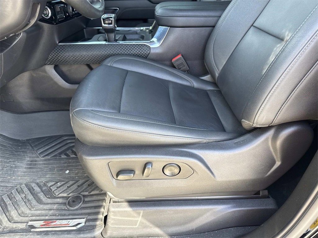 Used 2024 Chevrolet Silverado 1500 LT Trail Boss w/ LT Trail Boss Premium Package image 11