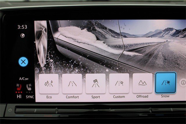 New 2025 Volkswagen Atlas SE image 31