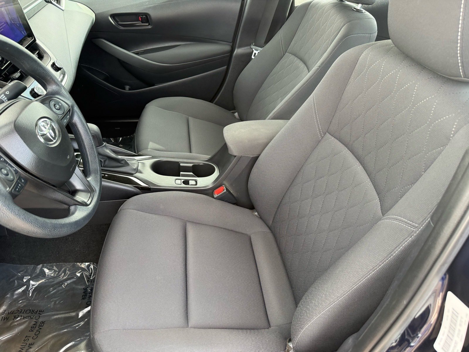 Used 2025 Toyota Corolla LE FWD image 13