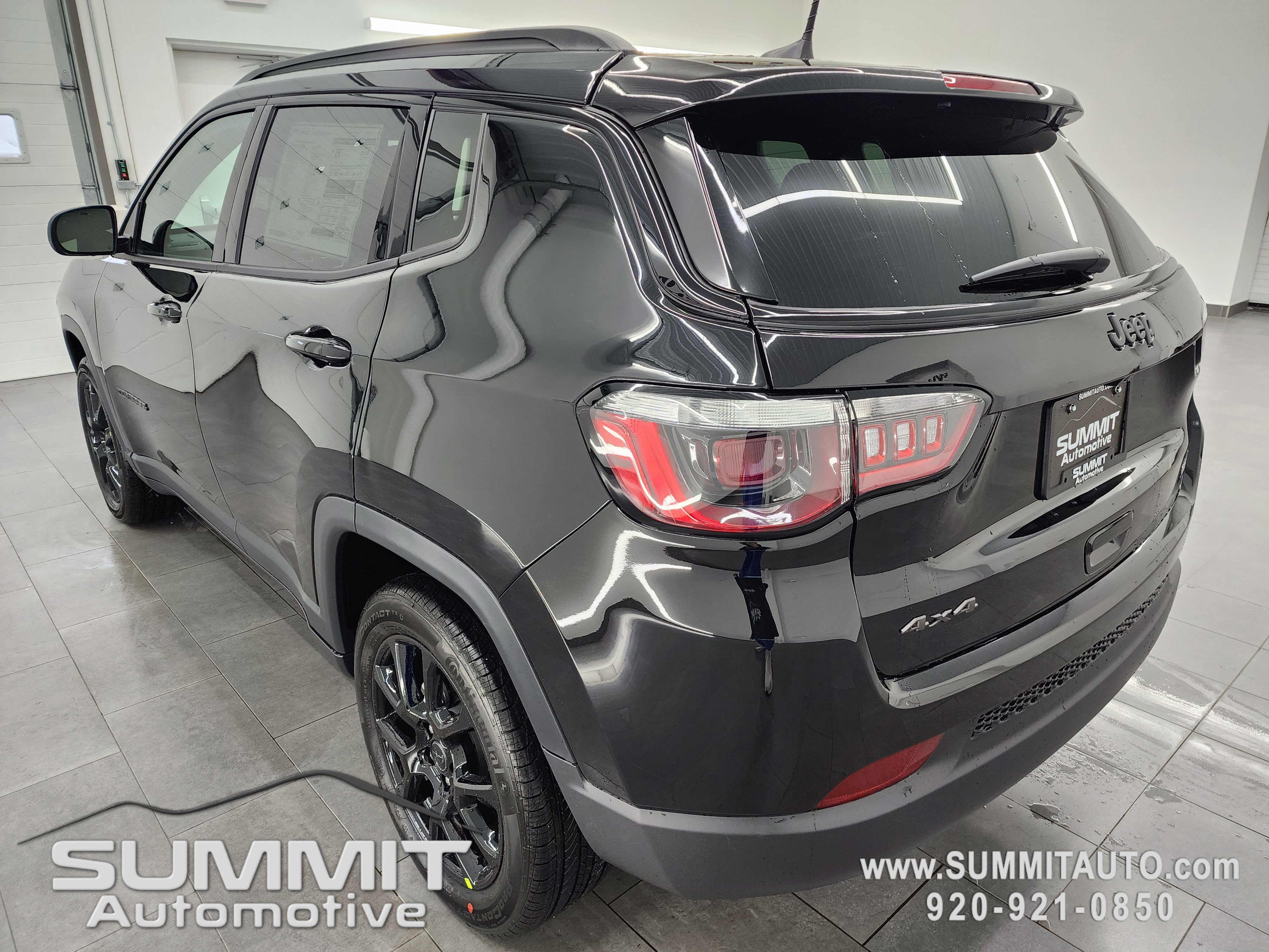New 2026 Jeep Compass Latitude AWD/4WD image 5