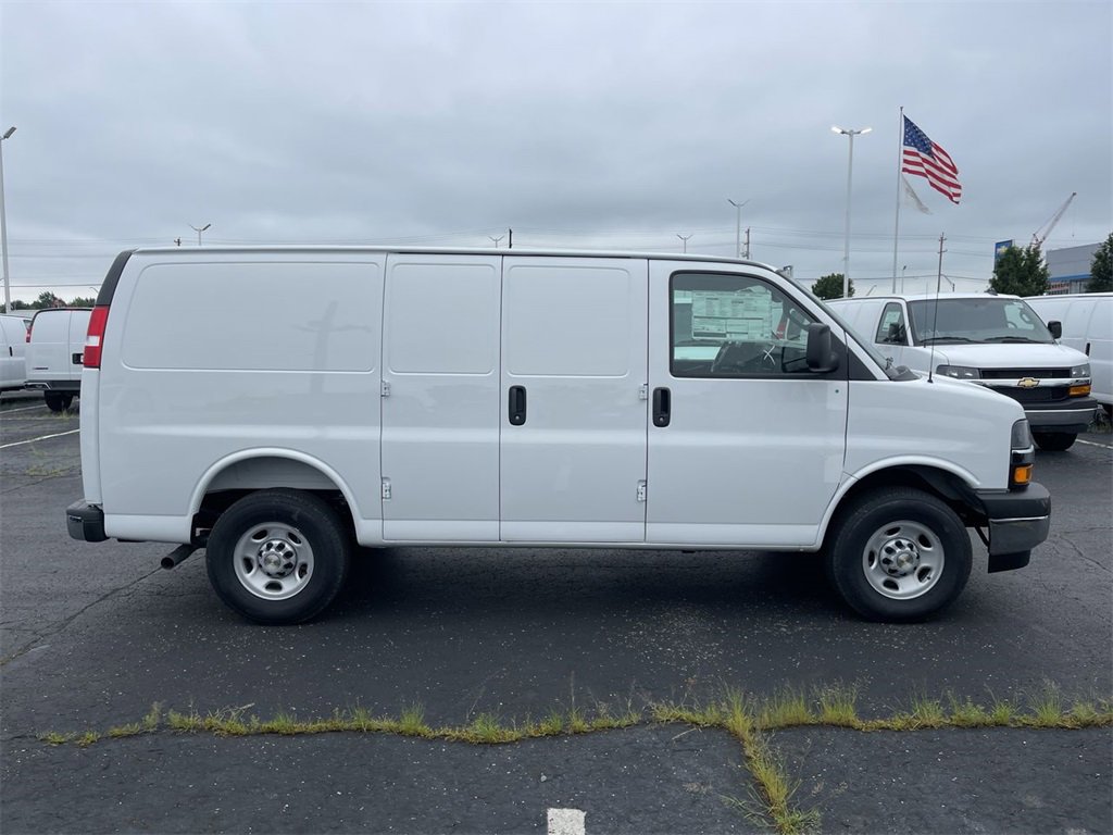 New 2025 Chevrolet Express 2500 w/ Driver Convenience Package image 5