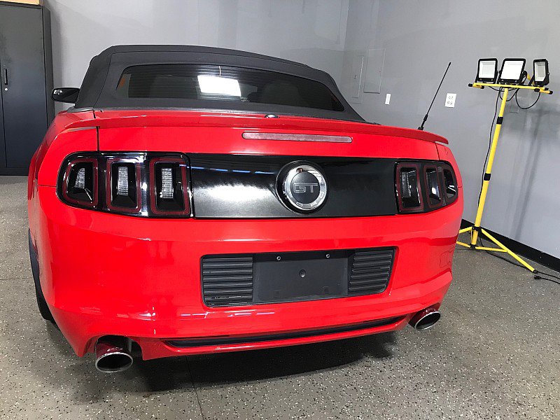 Used 2013 Ford Mustang GT Premium RWD image 8