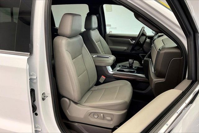 Used 2022 GMC Sierra 1500 SLT w/ SLT Premium Plus Package image 6