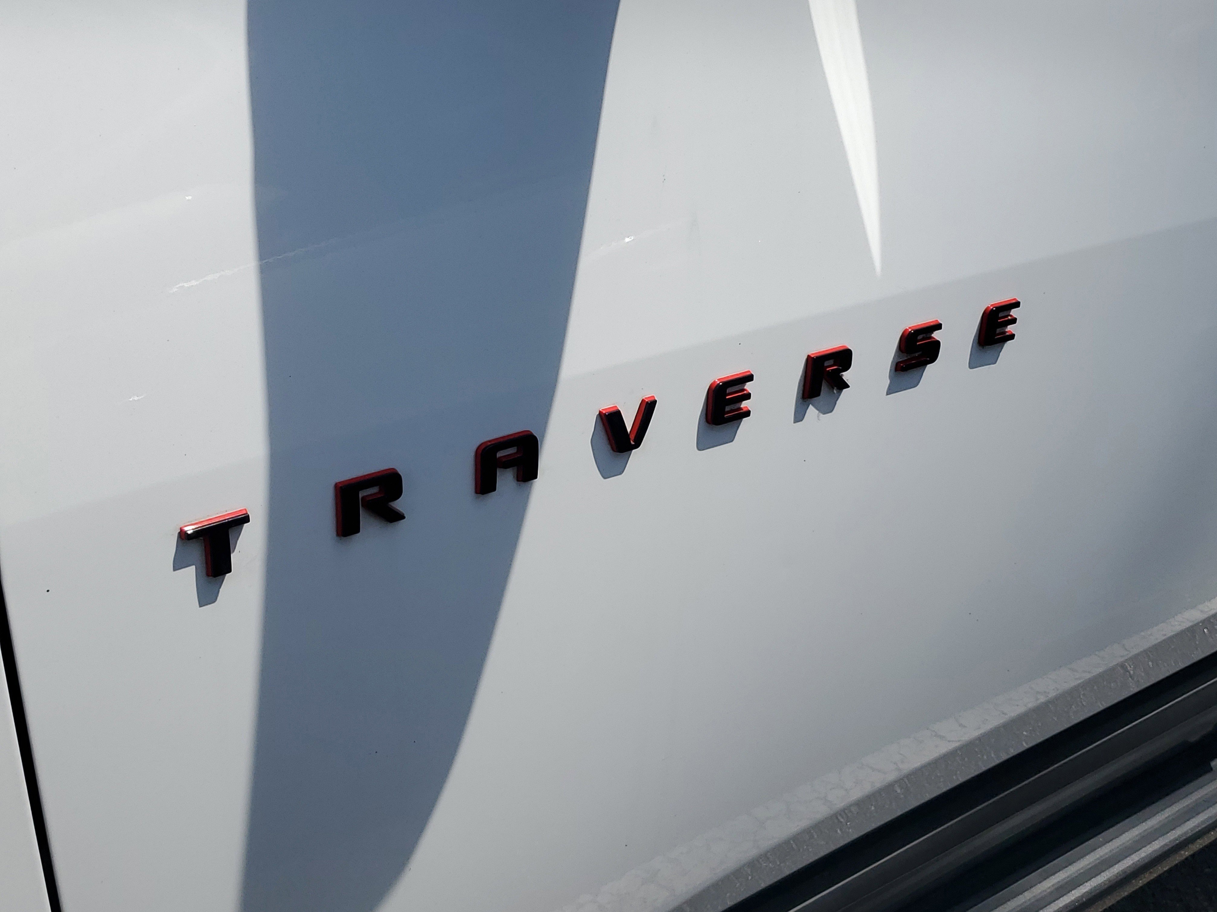 Used 2018 Chevrolet Traverse Premier w/ Redline Edition FWD image 7