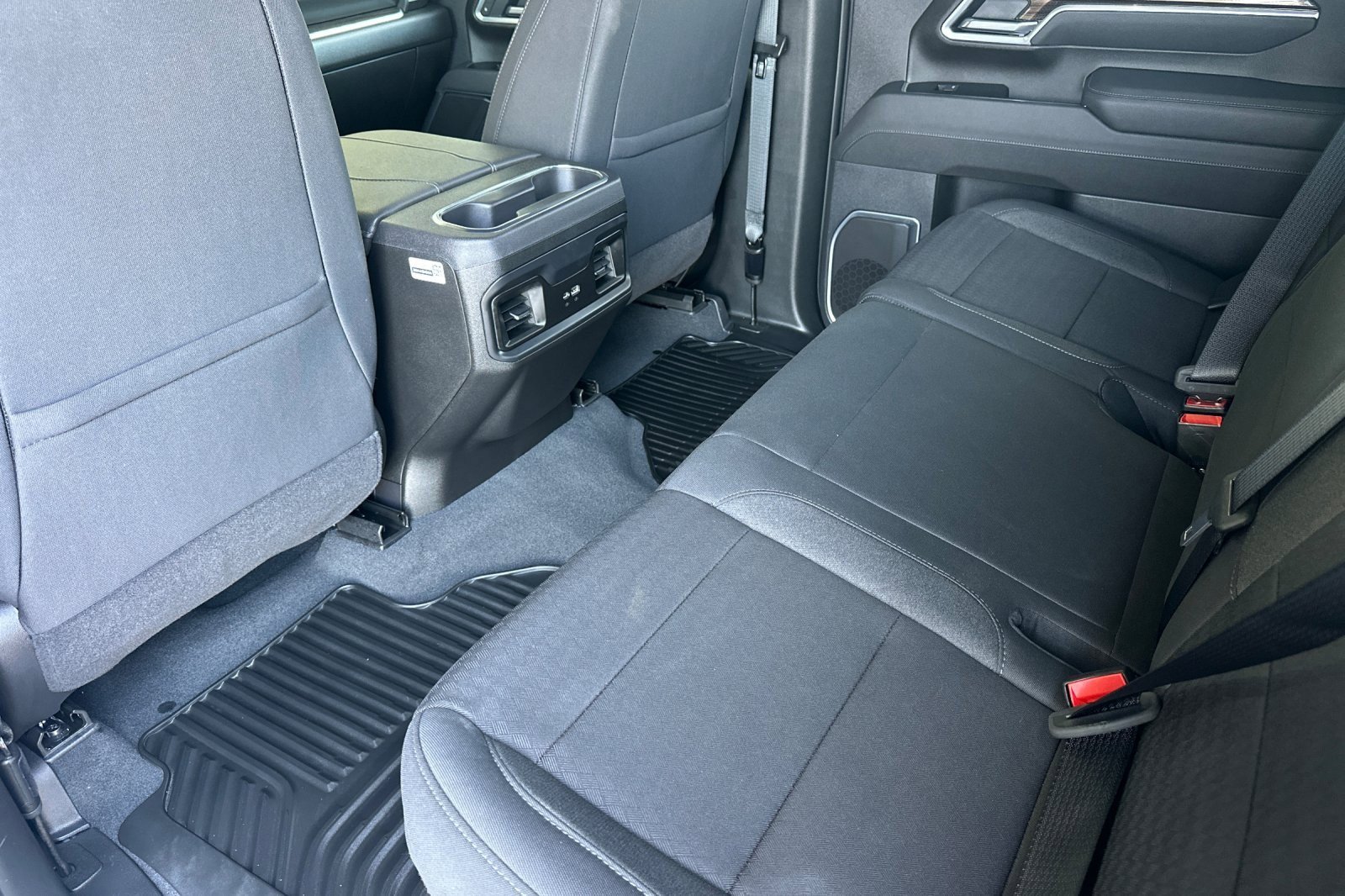 Used 2025 Chevrolet Silverado 2500 LT w/ Convenience Package image 11