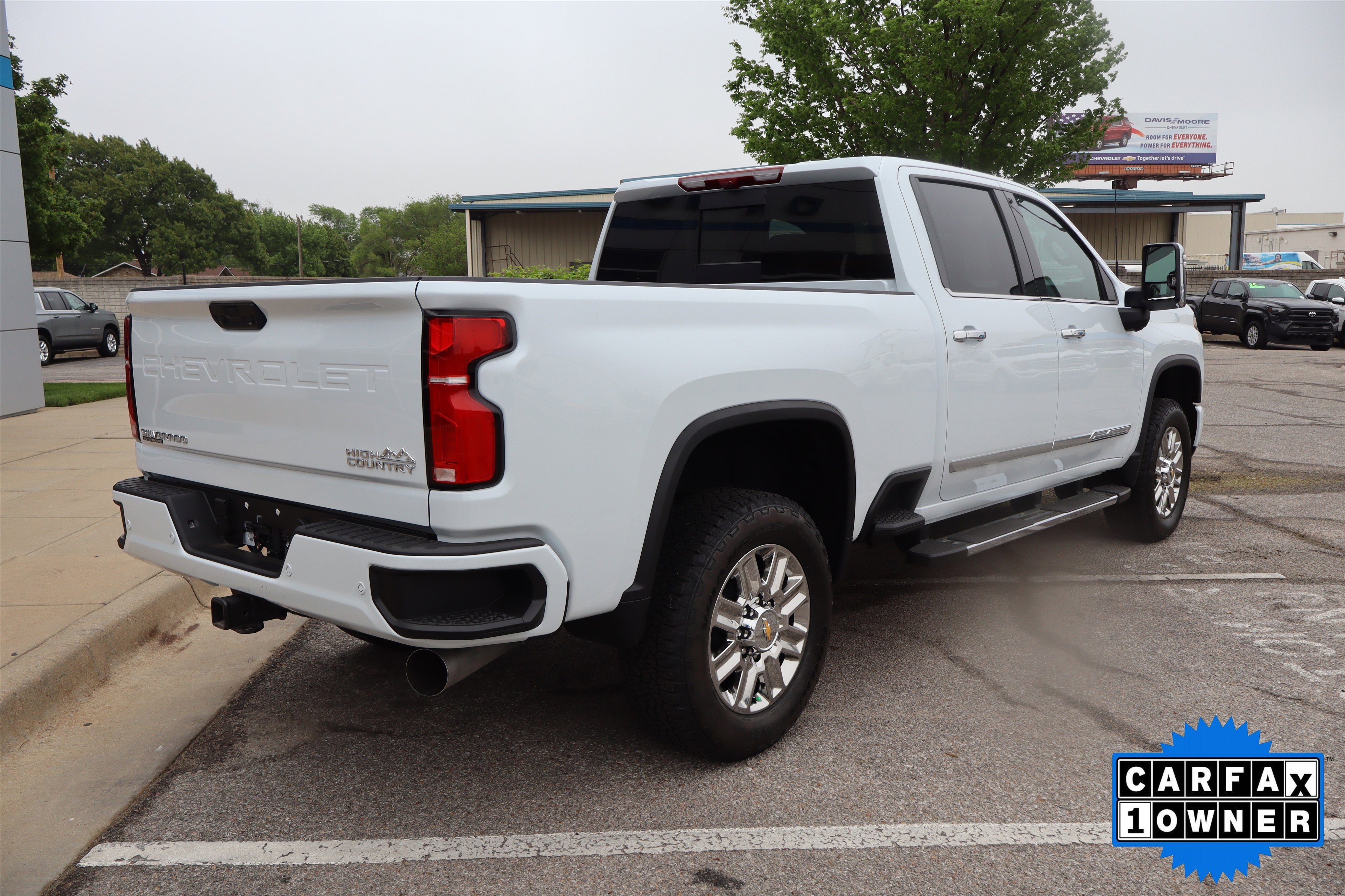 Used 2026 Chevrolet Silverado 3500 High Country w/ Technology Package AWD/4WD image 6