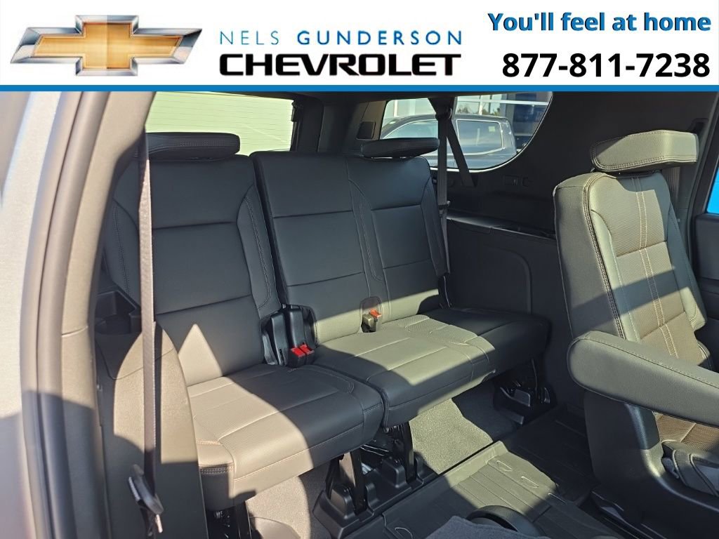 New 2026 Chevrolet Suburban High Country image 16
