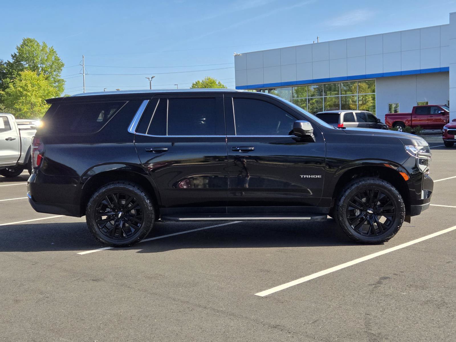 Used 2023 Chevrolet Tahoe LS AWD/4WD image 8
