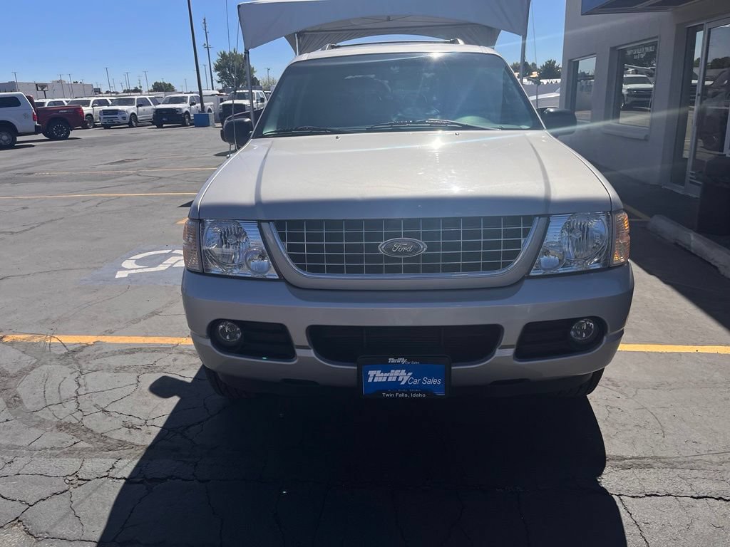 Used 2004 Ford Explorer XLT AWD/4WD image 9