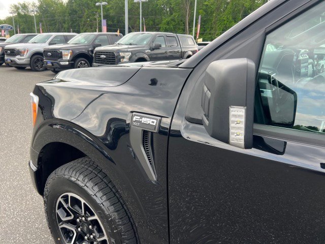 Used 2022 Ford F150 XLT w/ Equipment Group 302A High AWD/4WD image 27