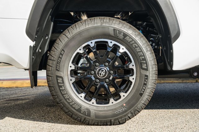 New 2026 Toyota Tundra SR5 AWD/4WD image 15