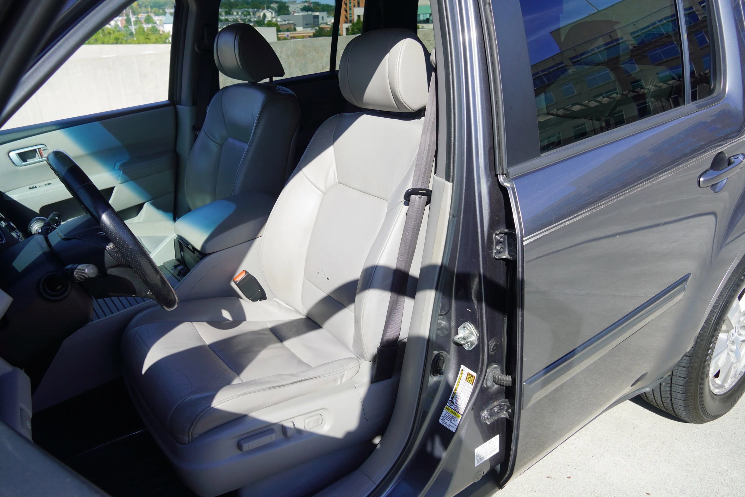 Used 2011 Honda Pilot EX-L image 40