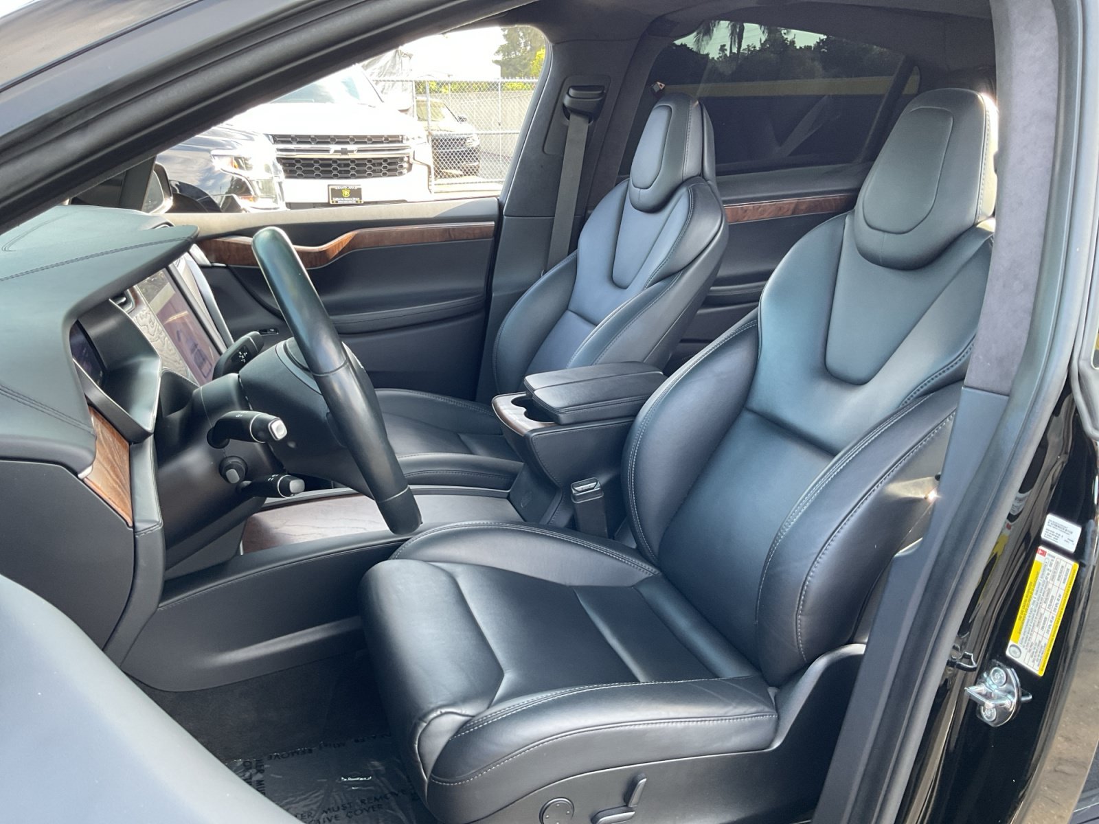 Used 2019 Tesla Model X 75D AWD/4WD image 17
