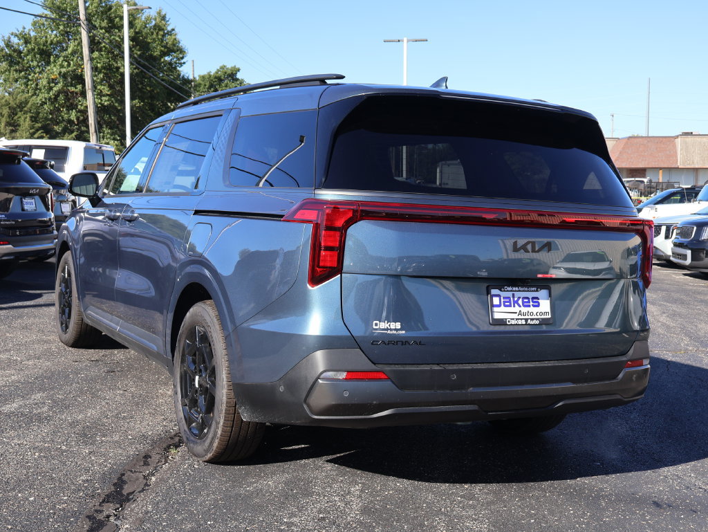 New 2027 Kia Carnival SX w/ Dark Edition Package FWD image 5