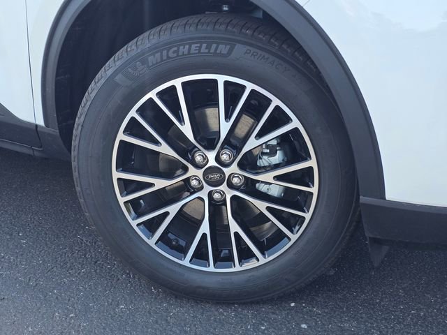 New 2025 Ford Escape SE image 2