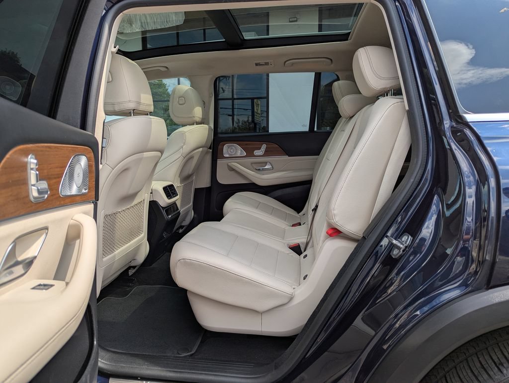 Used 2021 Mercedes-Benz GLS 450 4MATIC image 43