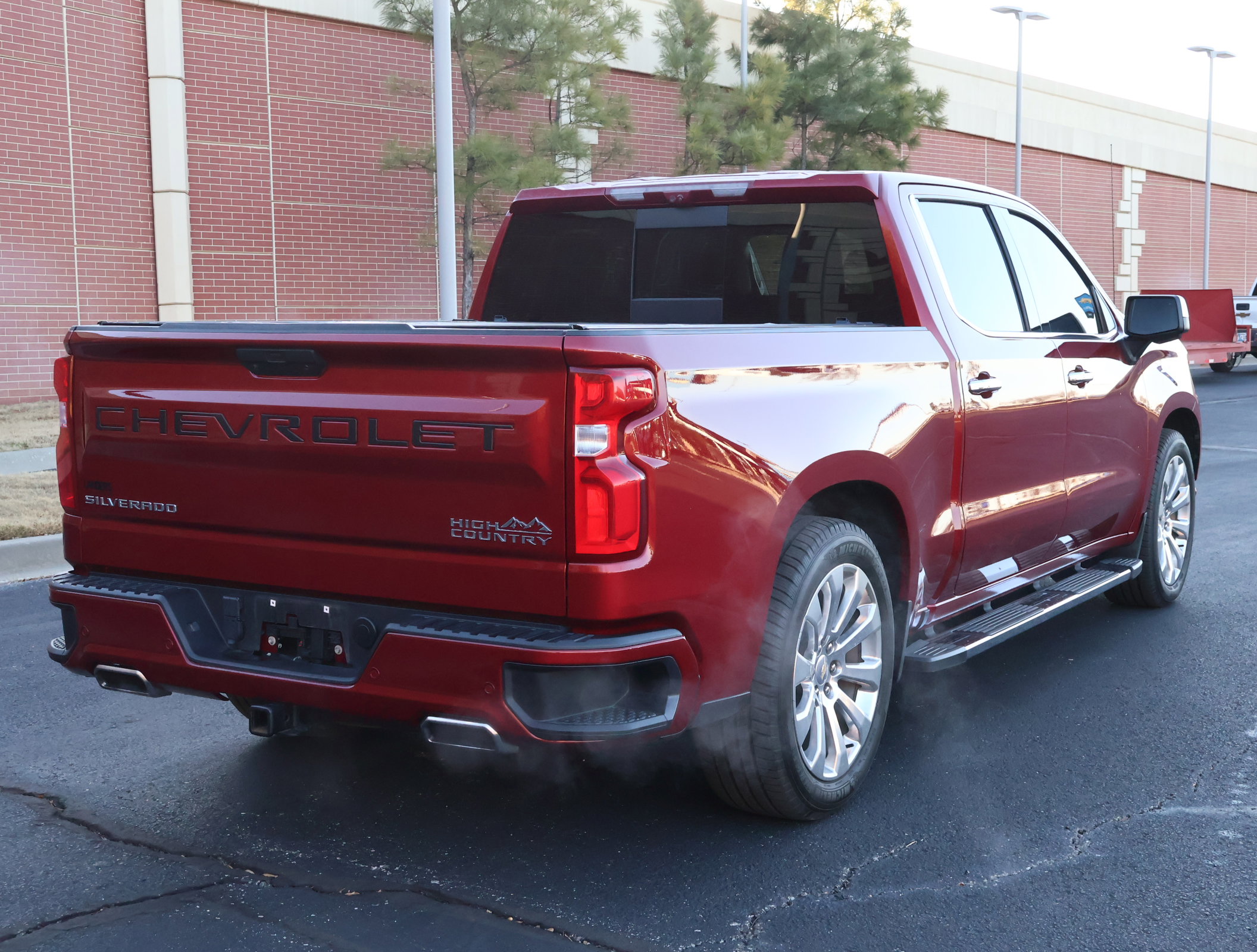 Used 2020 Chevrolet Silverado 1500 High Country w/ Technology Package image 38