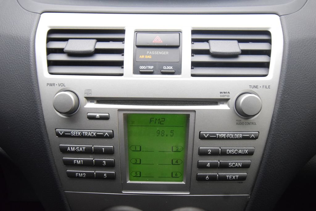 Used 2010 Toyota Yaris Sedan FWD image 12