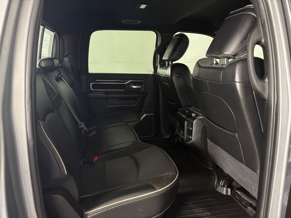 Used 2020 RAM 2500 Laramie w/ Night Edition AWD/4WD image 40