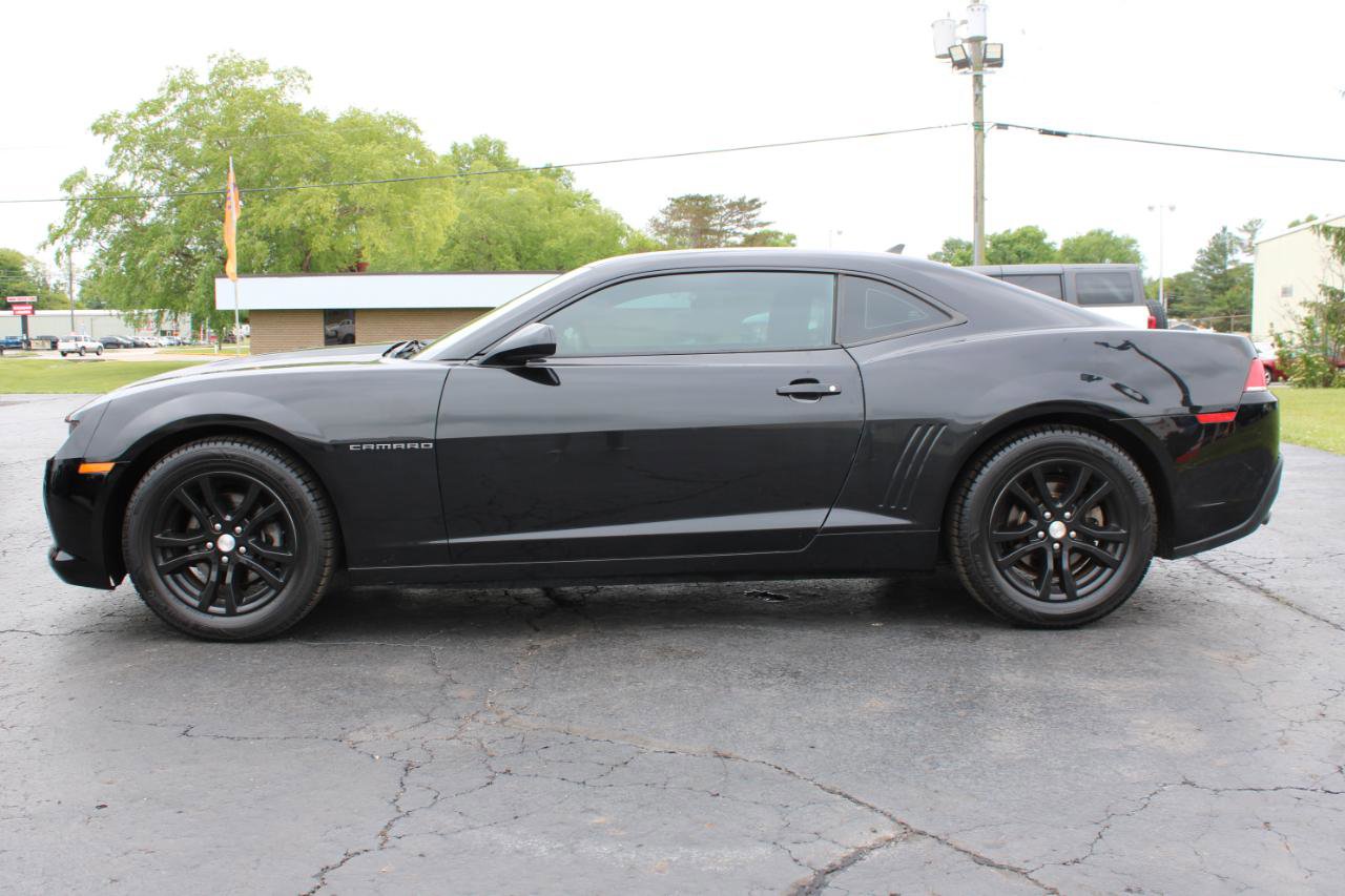 Used 2014 Chevrolet Camaro LS RWD image 11