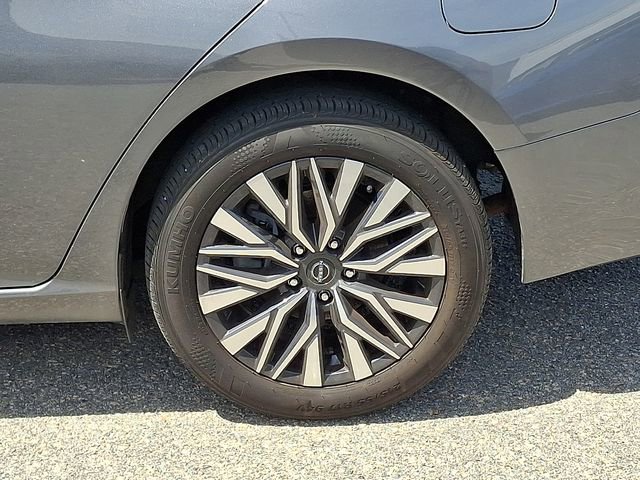 Used 2024 Nissan Altima 2.5 SV image 28