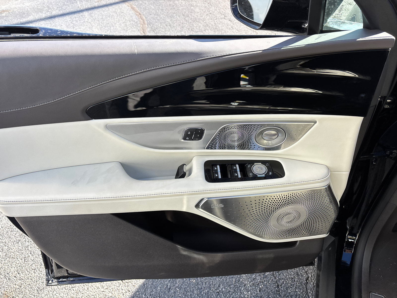 New 2026 Lincoln Nautilus Black Label w/ Jet Appearance Package image 11