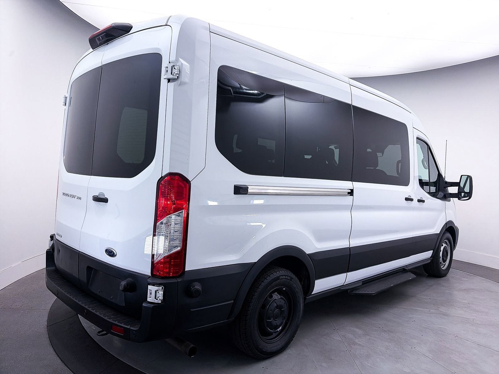 Used 2020 Ford Transit 350 XL image 14