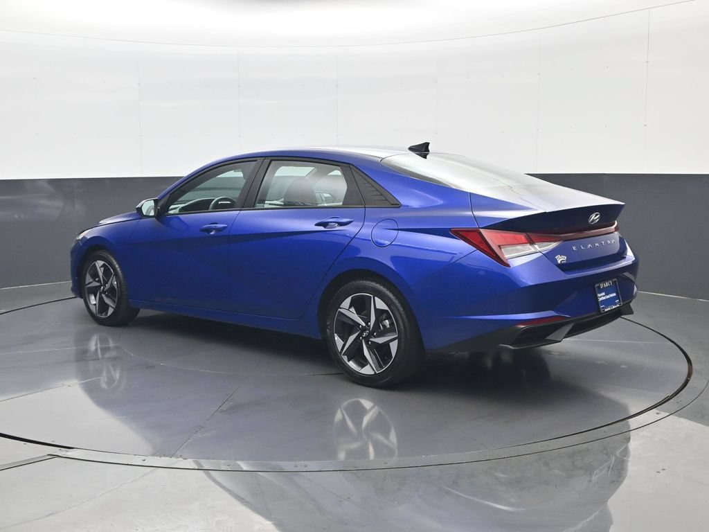 Certified 2023 Hyundai Elantra SEL w/ Convenience Package FWD image 8