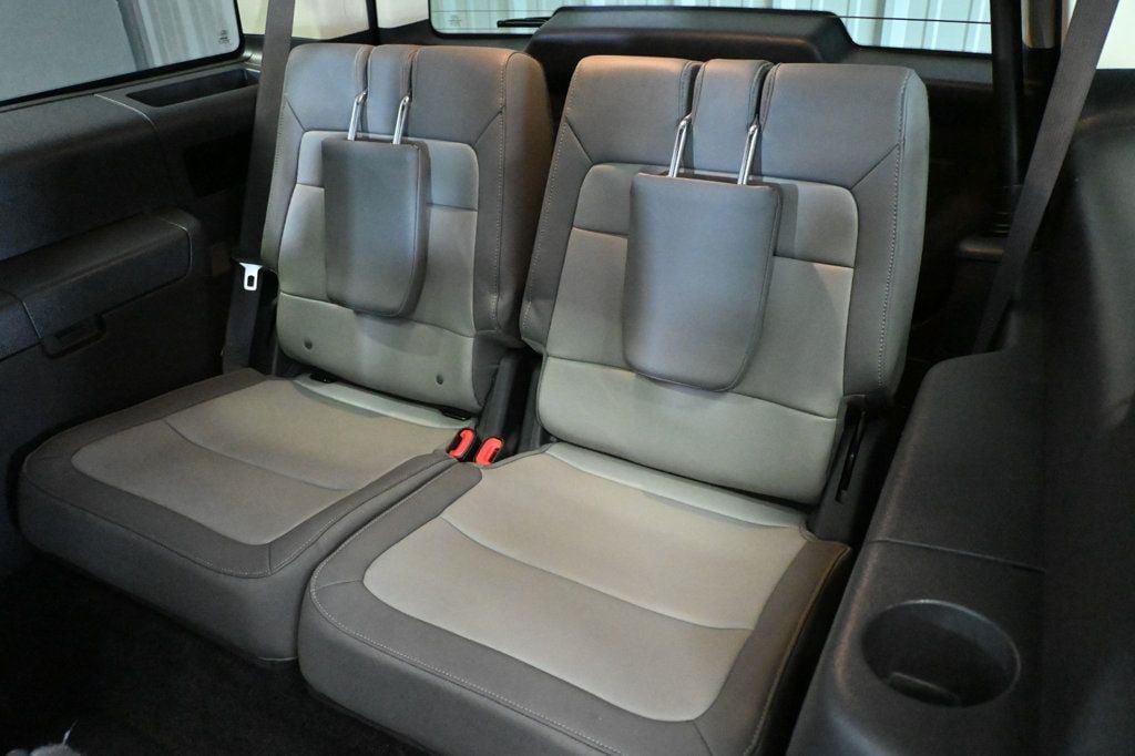 Used 2017 Ford Flex SEL w/ Equipment Group 202A FWD image 18