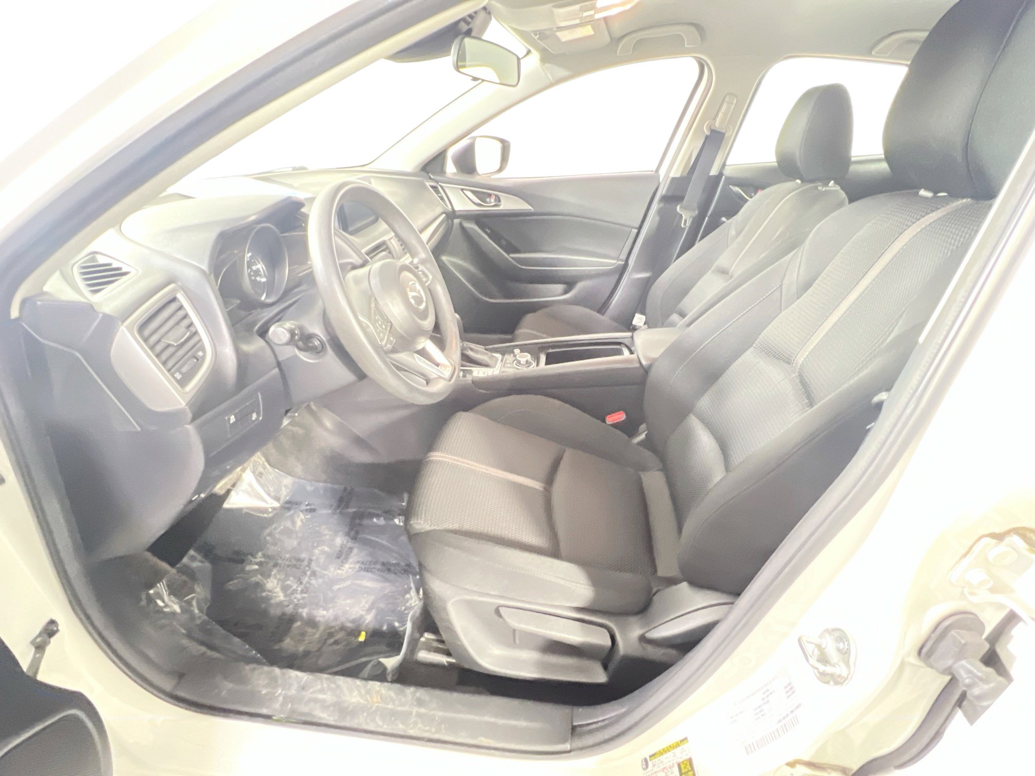 Used 2018 MAZDA MAZDA3 Sport w/ Preferred Equipment Package image 19