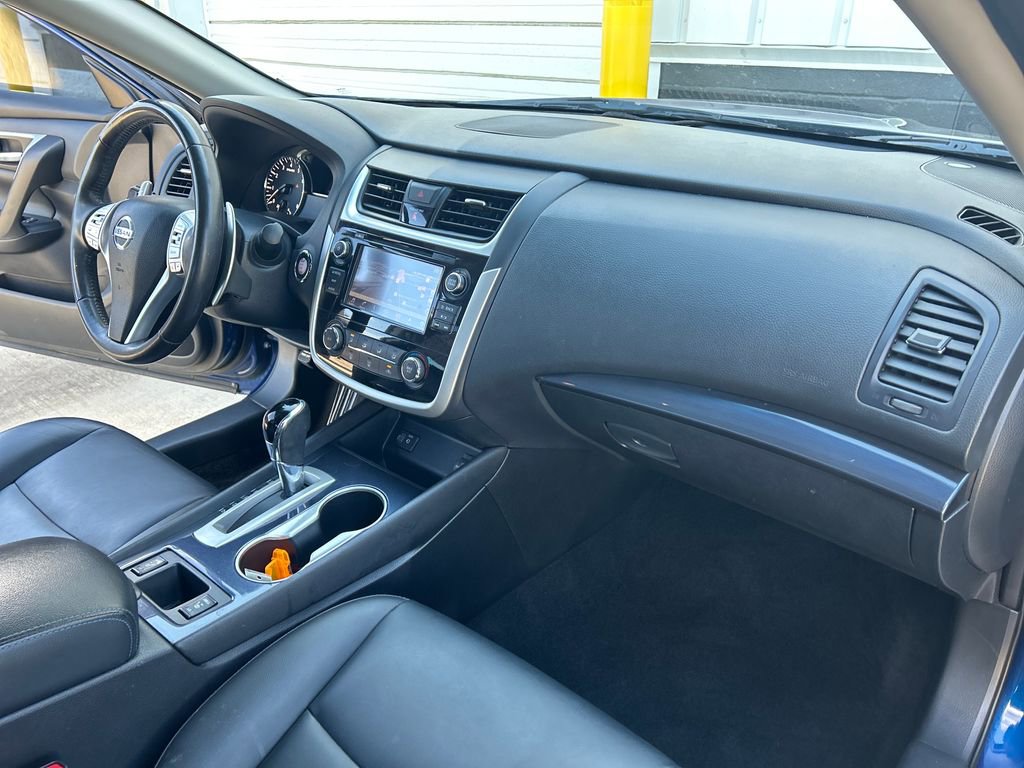 Used 2018 Nissan Altima 2.5 SR w/ SR Special Edition image 29